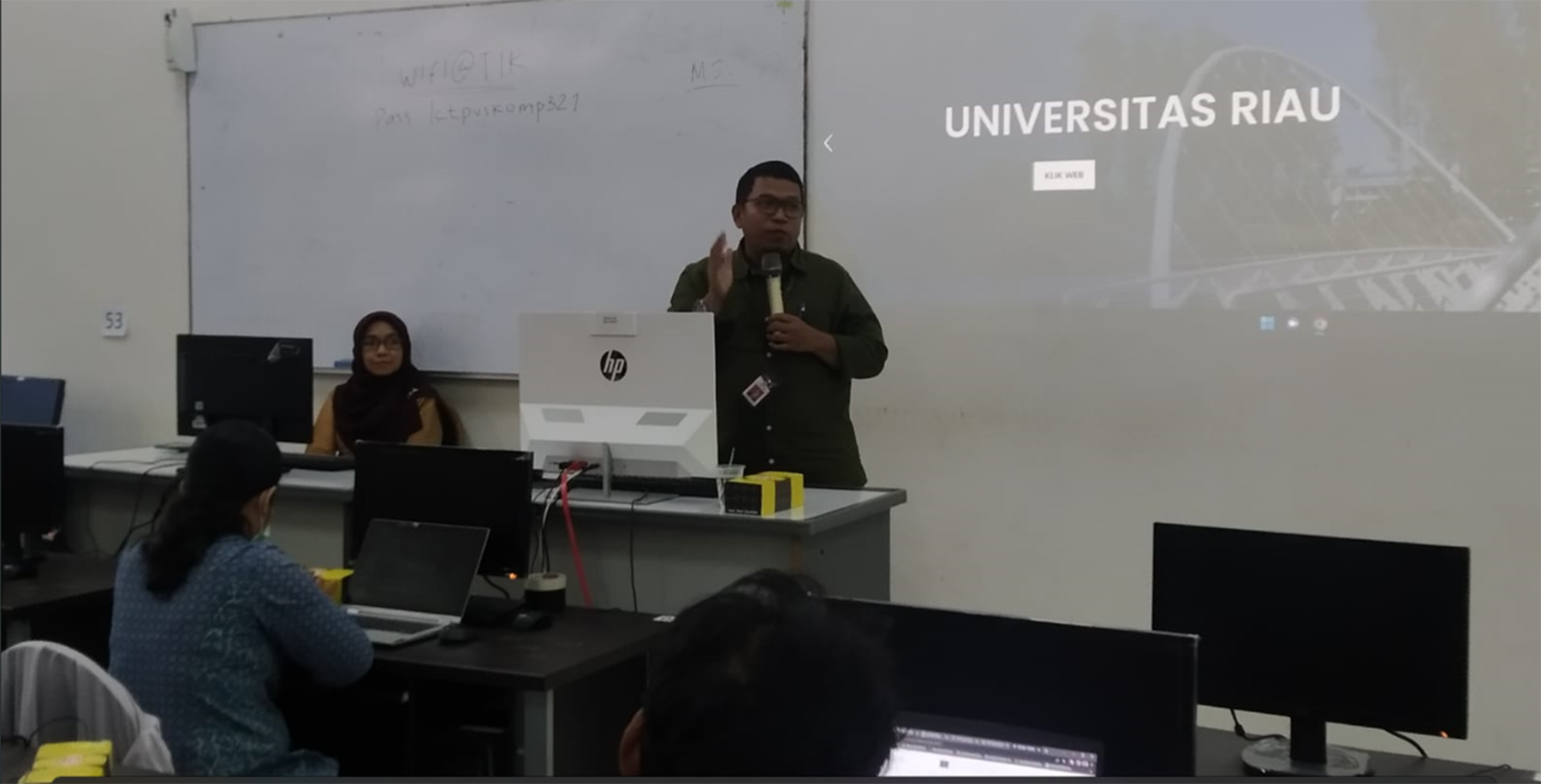 Pelatihan Blog Dosen Di Upt Tik Universitas Riau Upt Teknologi